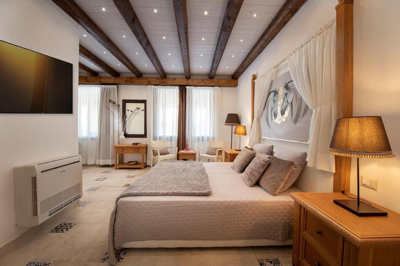 Villa Cavalieri Country Hotel Pula Eksteriør billede